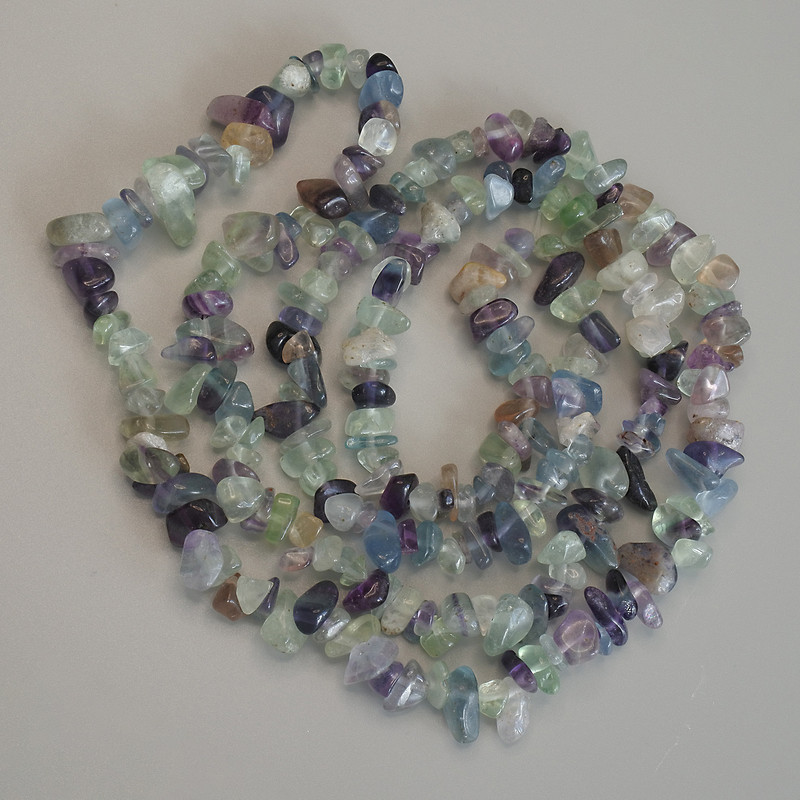 Fluorite Beads chip, diameter 7-9×2-6mm+-, length 80cm+- on thread