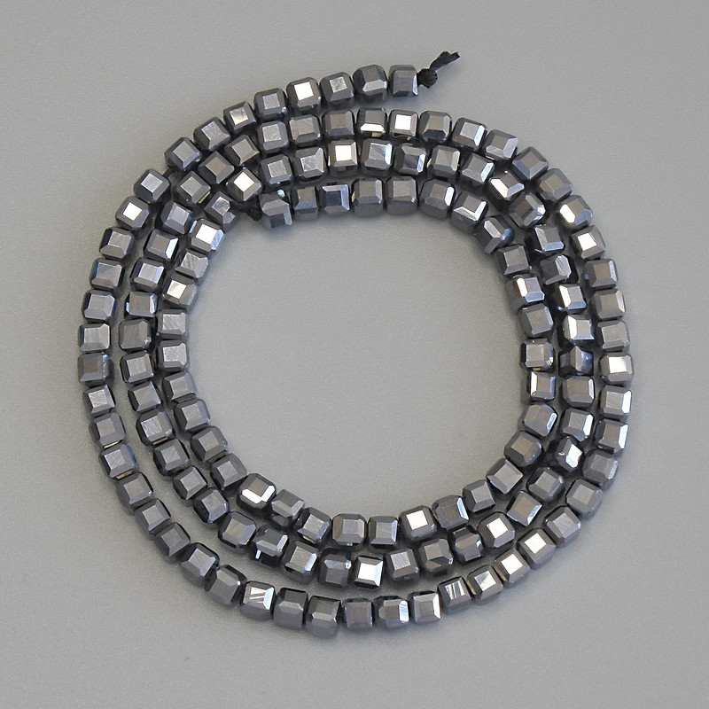 Terahertz Faceted Cube Beads, Diameter 3x3mm+/-, Length 39cm+/- on a Thread