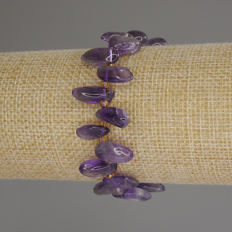 Amethyst Bracelet, butterfly-shaped tumbled beads 13x6mm+/- with 3mm+/- seed beads, length 18cm (stretch)