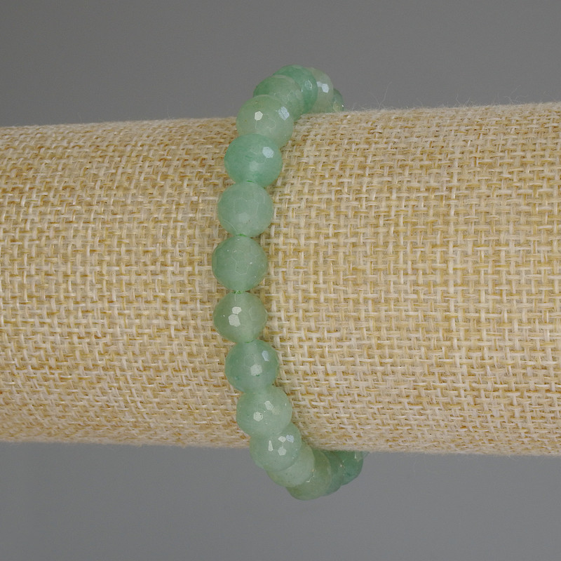 Jade Faceted Bead Bracelet, diameter 8mm+/-, length 18cm (stretch)