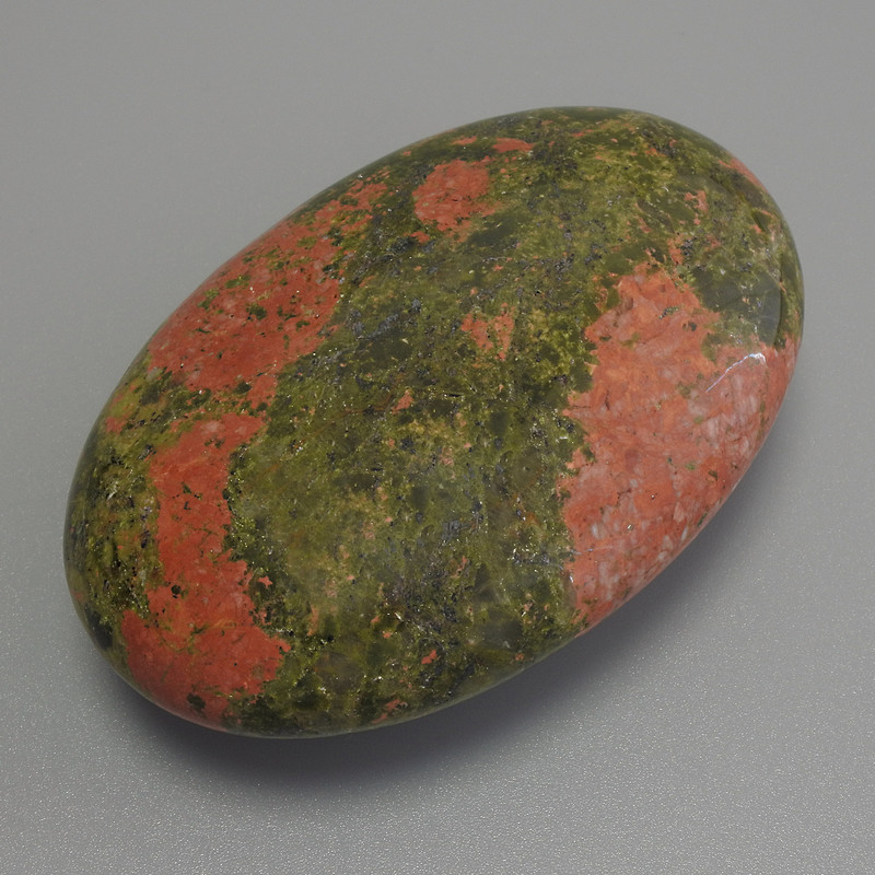 Heliotrope Natural Stone Souvenir Oval, 60x40x20mm+