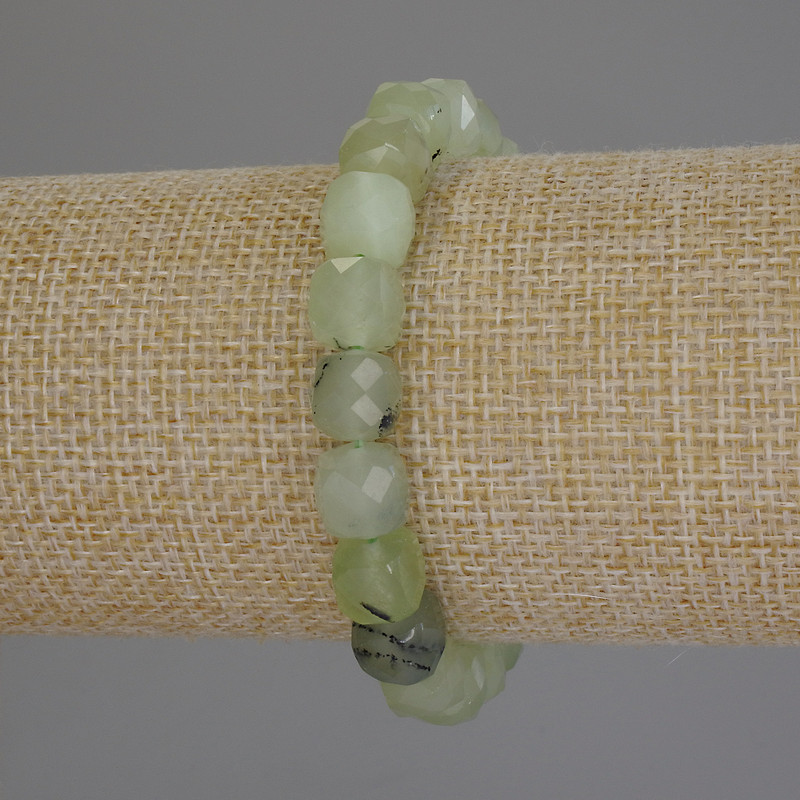 Prehnite Natural Stone Bracelet, Faceted Cube, Diameter 9mm+/-, Length 18cm (Stretch)