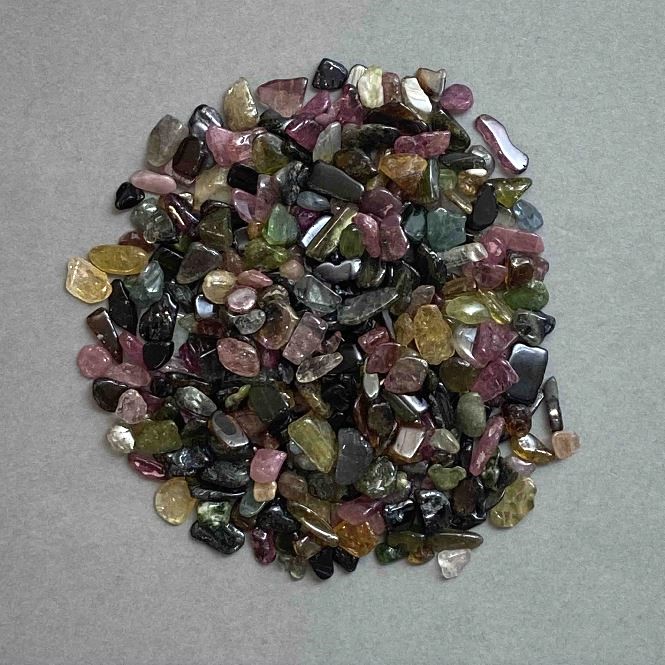 Natural Tourmaline Chips, No Hole, 4-10x4-6mm+- (per 100g+-)
