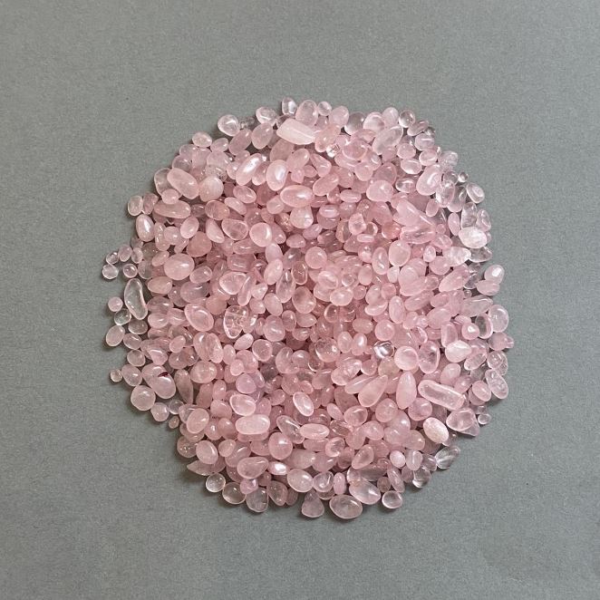 Natural Stone Rose Quartz Chips without Hole 3, 5-9x3-5mm+- (per 100g+-)