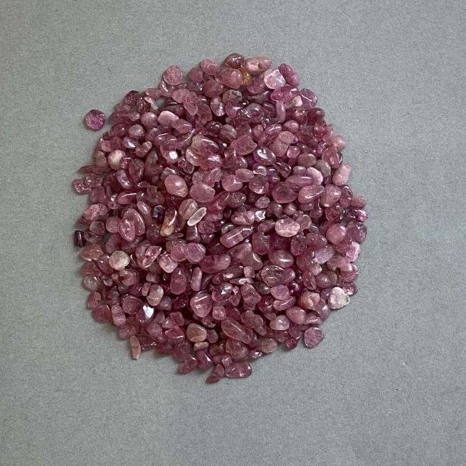 Natural Stone Tourmaline Chips without Hole 3-7x3-5mm+- (per 100g+-)