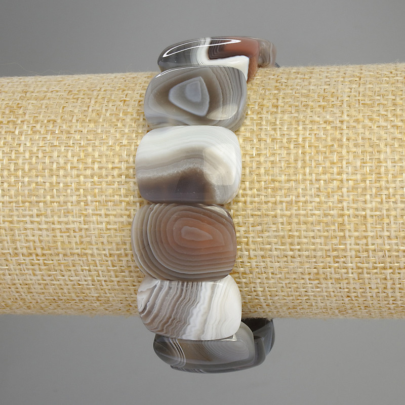 Botswana Agate Bracelet Natural Stone Rounded Link, Diameter 20x14mm+-, Length 18cm+- Stretch