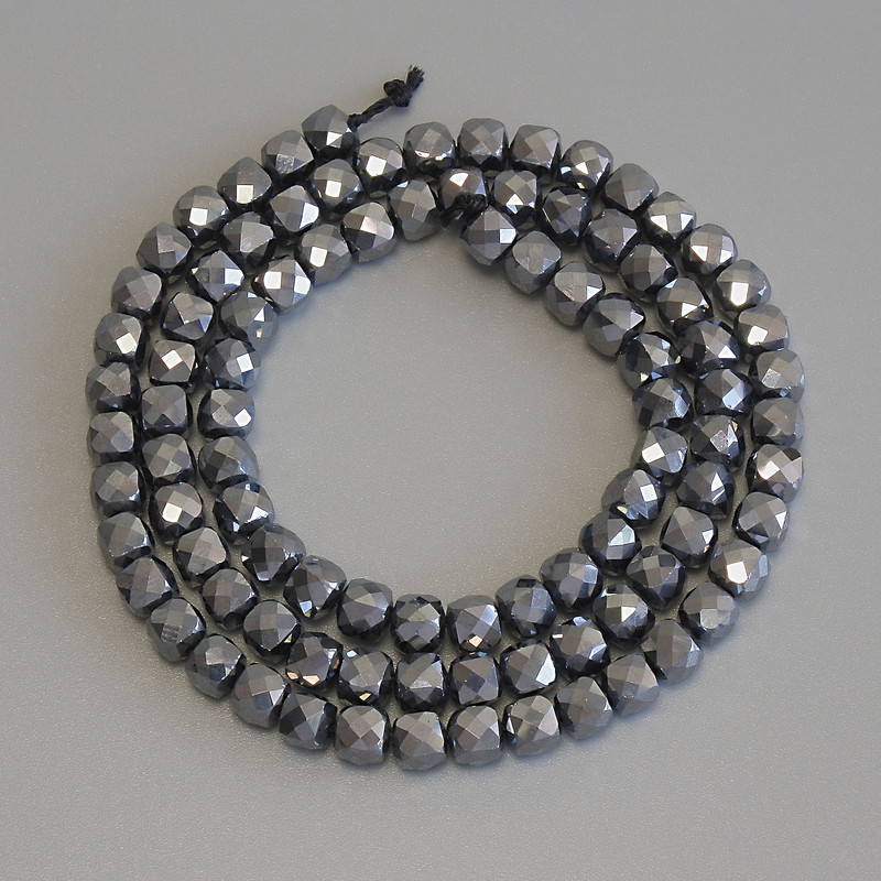 Terahertz Beads, Faceted Cube, Diameter 4x4mm+-, Length 39cm+- on a Thread