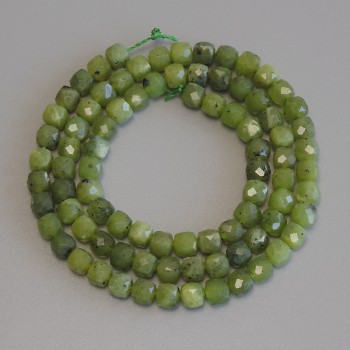 Beads Canadian Jadeite Faceted Cube, Diameter 4mm+-, Length 39cm+- on Thread