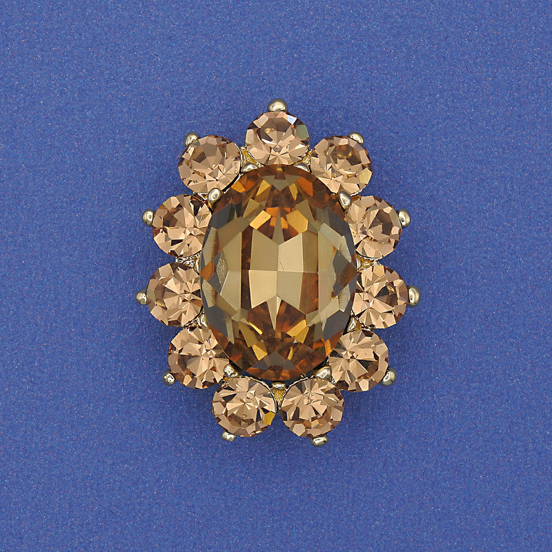 Accent Brooch Champagne Crystal & Rhinestones Gold-tone Metal 30x24mm+