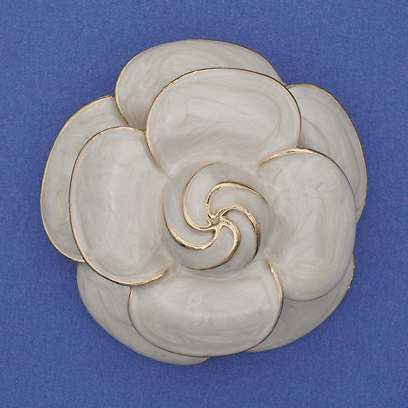 Flower Brooch Enamel Gold-Tone Metal 45mm+