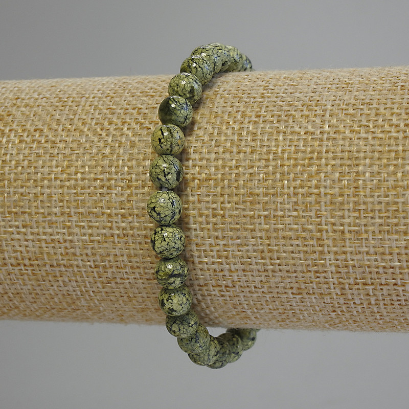 Serpentine Bracelet pressed smooth bead, diameter 6mm+-, length 18cm+- (stretch)