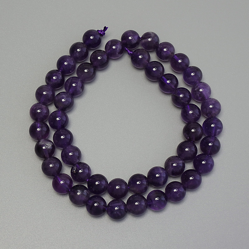 Amethyst Smooth Round Beads, diameter 8mm+- on a strand, length 39cm+
