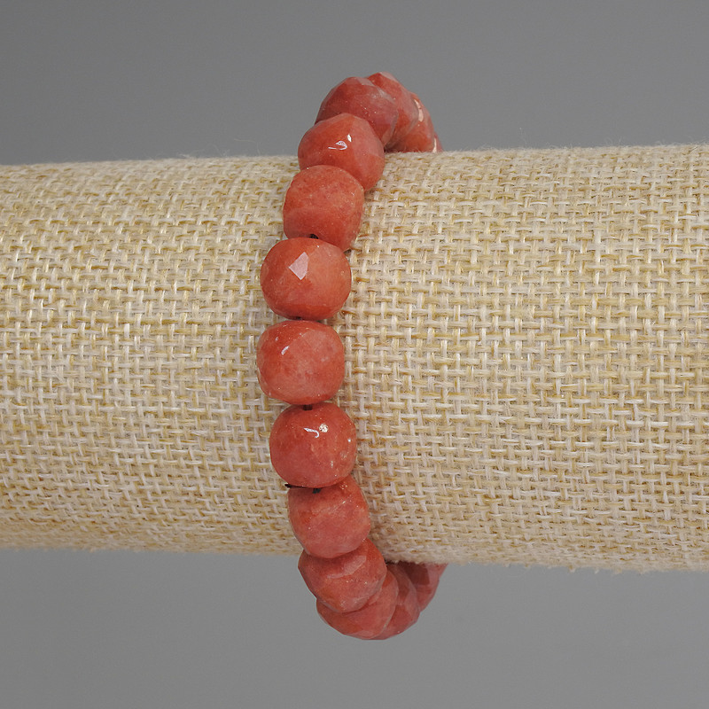 Red Jasper Bracelet, Faceted Cube 9x9mm+-, Length 18cm+- Stretch