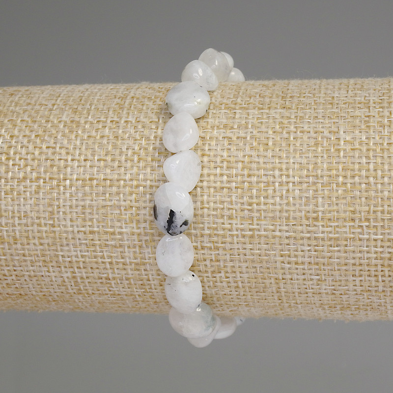 Adularia Bracelet Tumbled, diameter 10-18x5-6mm+- seed beads 3mm+-, length 18cm+- stretch