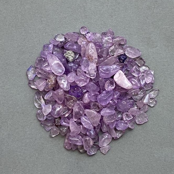 Natural Stone Amethyst Tumbled Chips No Hole 3-12x3-6mm+- (per 100g+-)