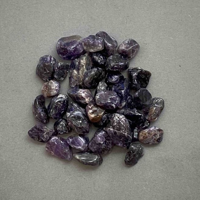 Natural Amethyst Tumbled Stone No Hole 11-14x9-12mm+/- (per 100g+/-)