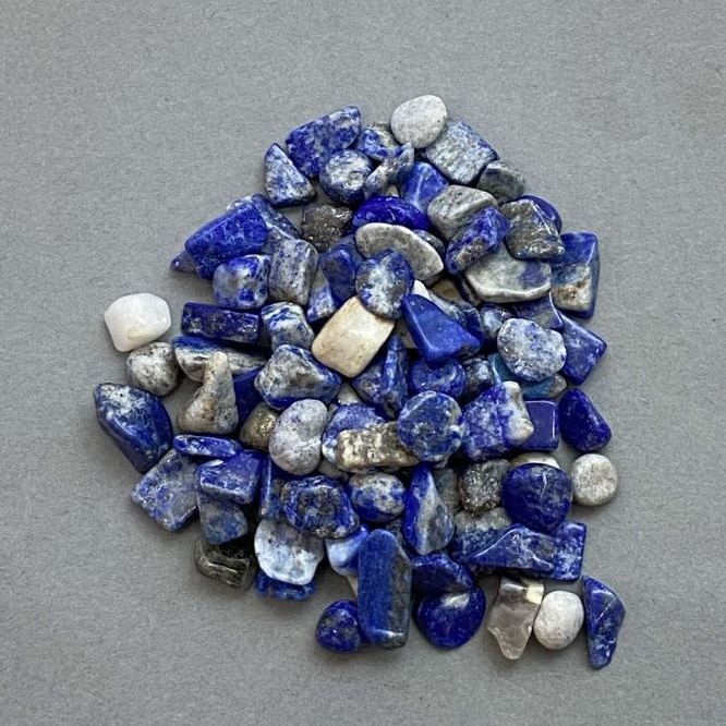 Natural Stone Sodalite Chips No Hole 7-14x5-7mm+- (per 100g+-)