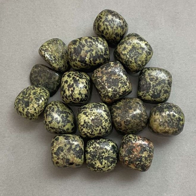 Souvenir Natural Serpentine Stone Tumbled ~ size 17-21x17x17mm (+-) packed 100g (price per 100g)