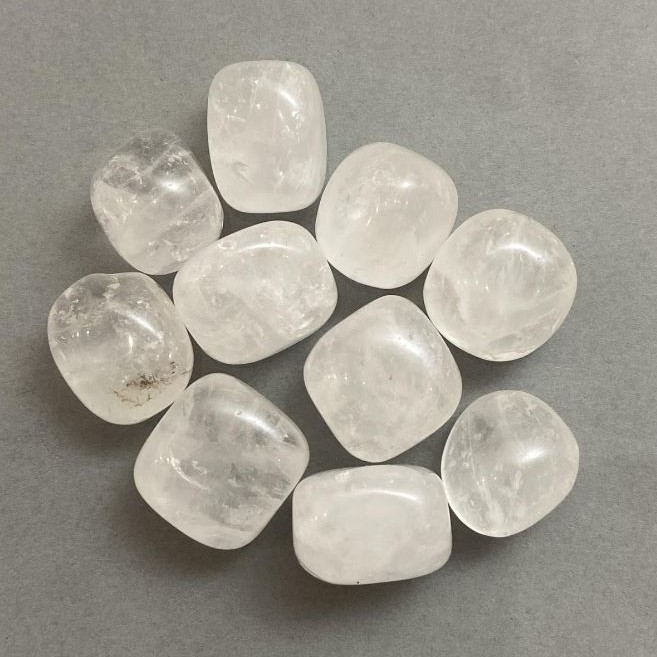 Souvenir Natural Rock Crystal Stone Tumbled ~ size 21-24x20-22x18mm (+-) packed 100g (price per 100g)