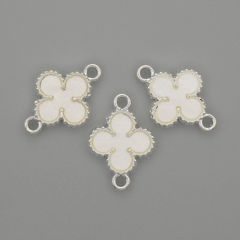 Clover Connector, White Colour, Silver-tone Metal, 20x14mm+/- Pack of 3pcs