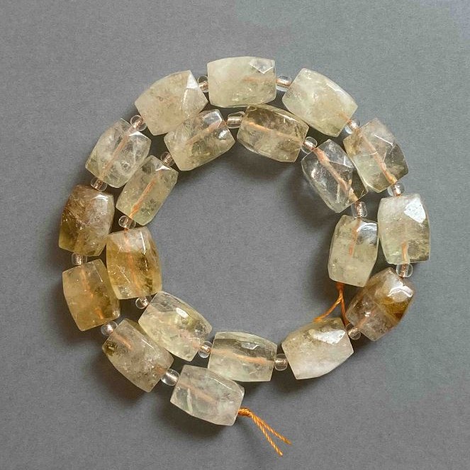 Citrine Beads faceted rectangular bar 16-17×11-12mm+- seed beads 4mm+- on thread, length 40cm+