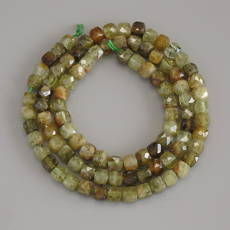 Grossular Garnet Beads, faceted cube, diameter 4x4mm+- on a strand, length 39cm+