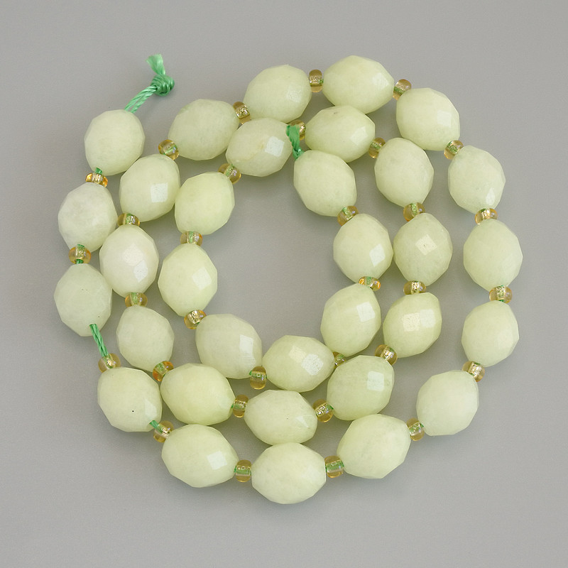Chrysolite Olivine Faceted Grain Beads, diameter 10x8mm+-, seed beads 3mm+-, on a thread, length 39cm+