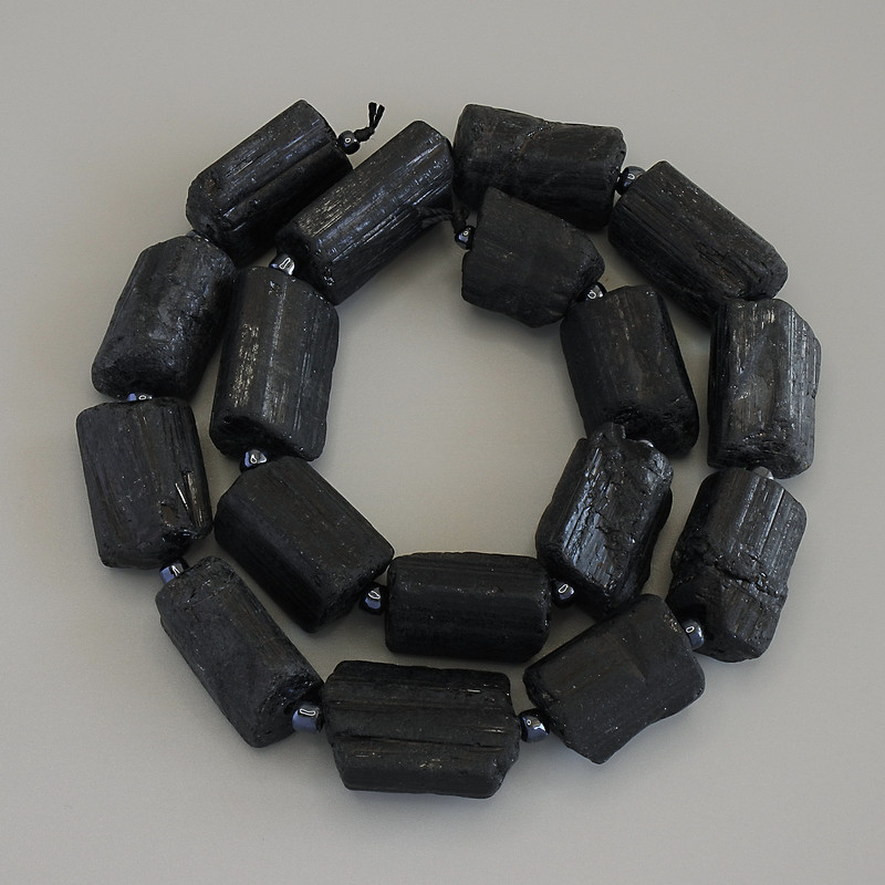 Schorl Tourmaline Beads, raw stone, diameter 19-22x13-16mm+/-, seed beads 4mm+/-, on a thread, length 39cm+