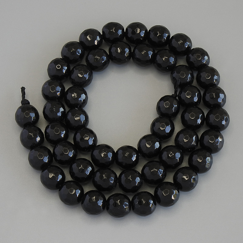 Agate Beads, faceted round, diameter 8mm+/-, on a thread, length 37cm+