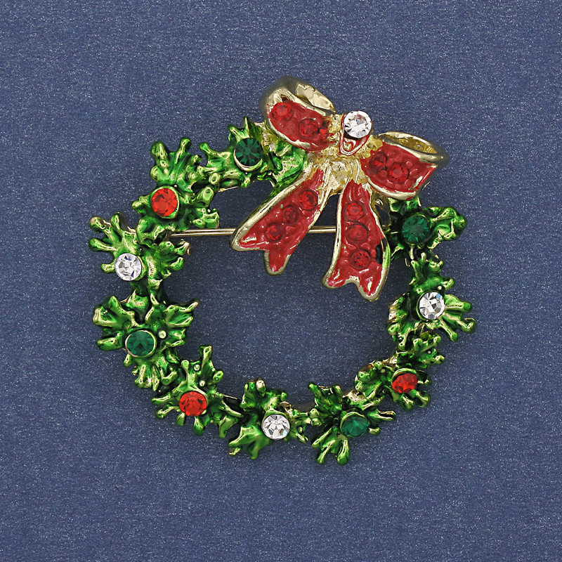 Wreath Brooch Pendant, Enamel with Rhinestones, 36mm+