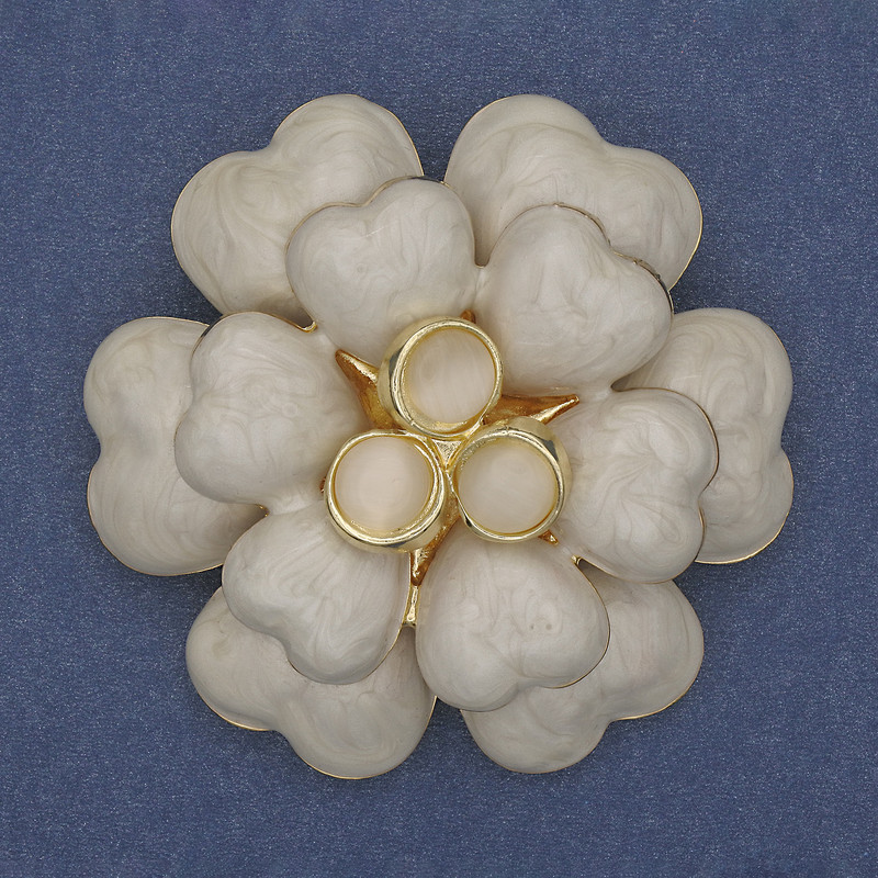 Flower Brooch Beige Enamel Cat's Eye Beads Gold-Tone Metal 61mm+