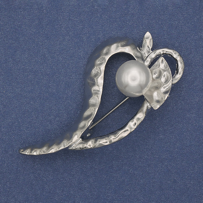 Accent Leaf Brooch with Pearl, Silver-Tone Metal, 62x31mm+