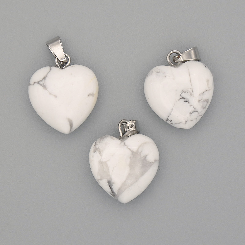 Cacholong Heart Pendant 15x15x23mm+