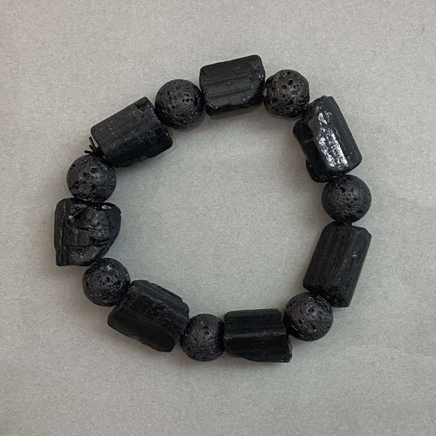 Bracelet Tourmaline Schorl Raw Chip-Cut Stones, 19-27x15mm+/- Lava Bead 12mm+/-, Length 20mm+/- Stretch