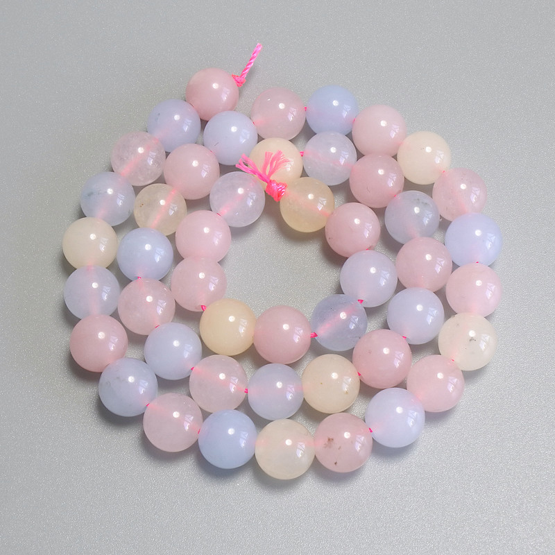 Morganite Beads smooth sphere 8mm ± on a thread, length 38cm+
