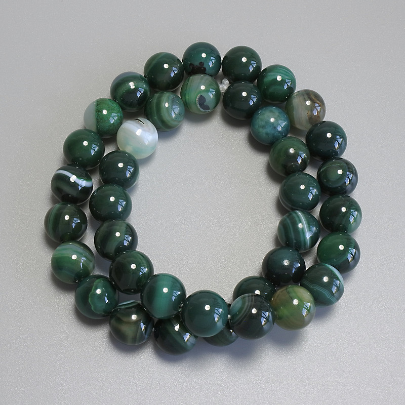 Agate Beads Smooth Round, diameter 10mm+/- on fishing line, length 38cm+