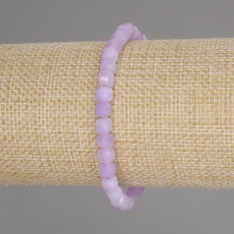 Lavender Amethyst Bracelet, faceted cube, diameter 5x5mm+-, length 18cm +- stretch