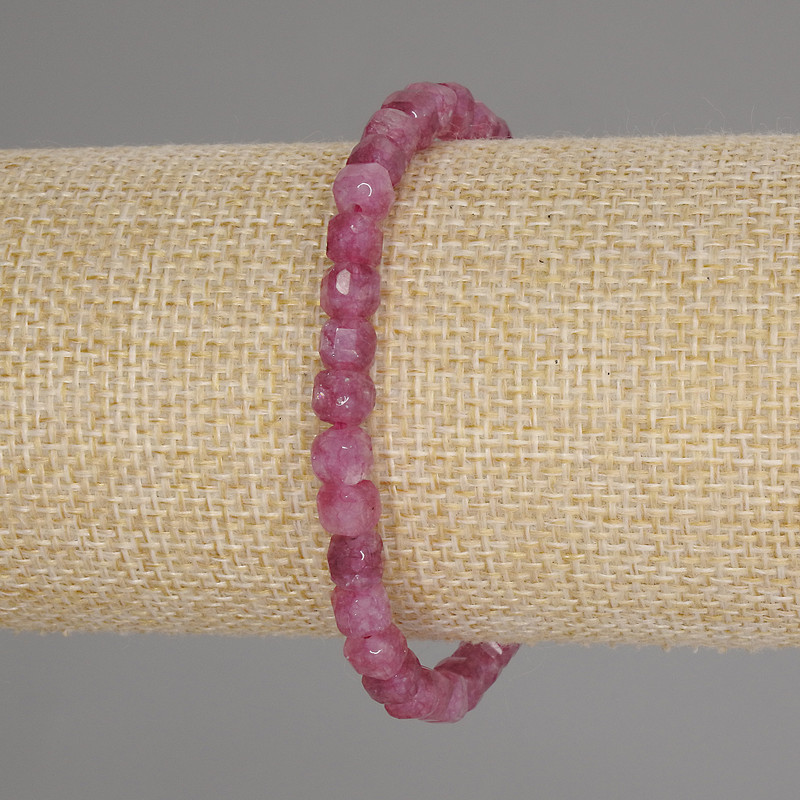 Tourmaline Faceted Cube Bracelet, diameter 5x5mm+-, length 18cm +- stretch