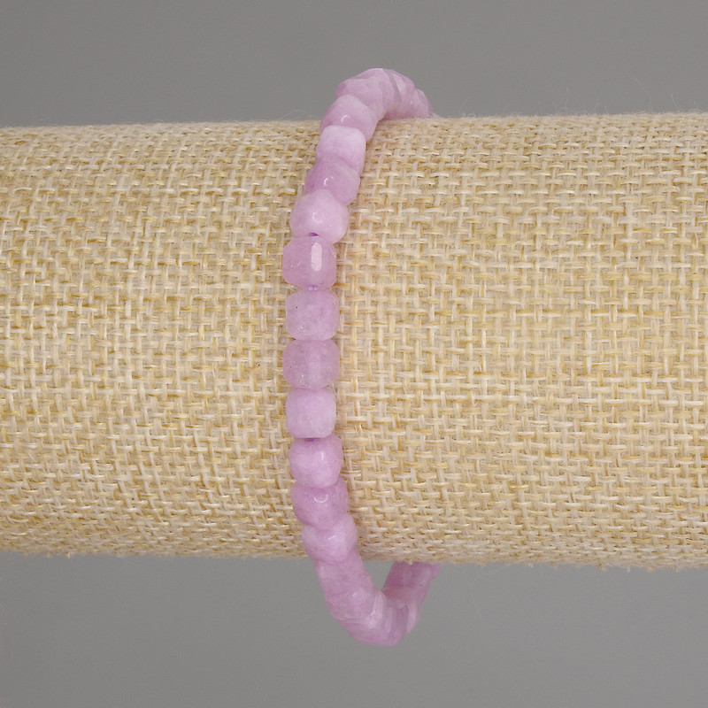 Kunzite Faceted Cube Bracelet, diameter 5x5mm+-, length 18cm +- stretch