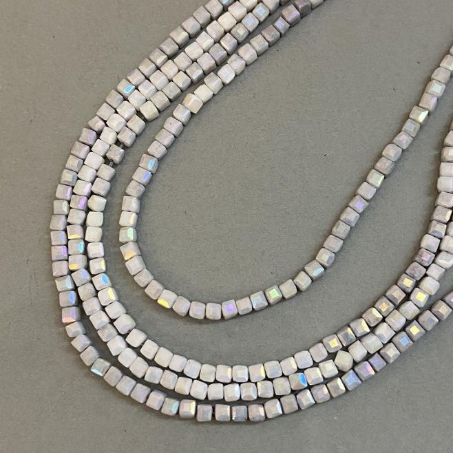 Czech Crystal Beads, Grey with Petrol Coating, Faceted Cube on Thread, Diameter 4x4mm +/-, Length 38cm +