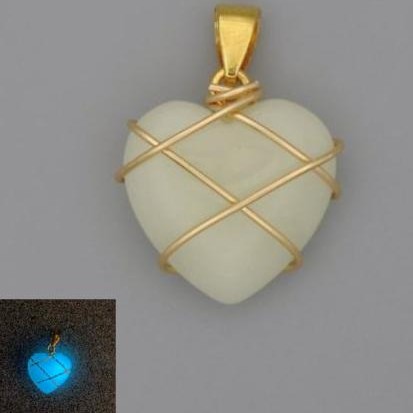 Heart Pendant, Wire-Wrapped Onyx with Blue Glow, 21x21mm+-, Diameter 30mm+