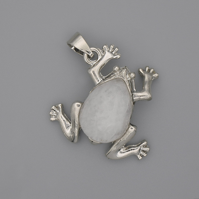 Toad Pendant Rock Crystal 29x28mm+-, length 37mm+