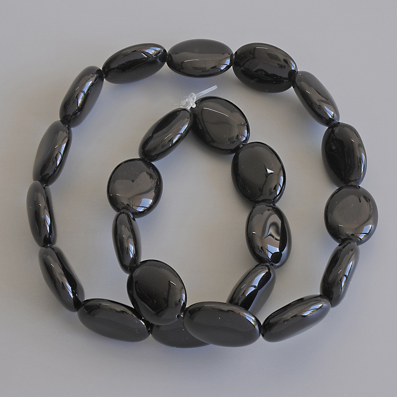 Agate Oval Beads, diameter 18x13mm+/-, strung on fishing line, length 40cm+