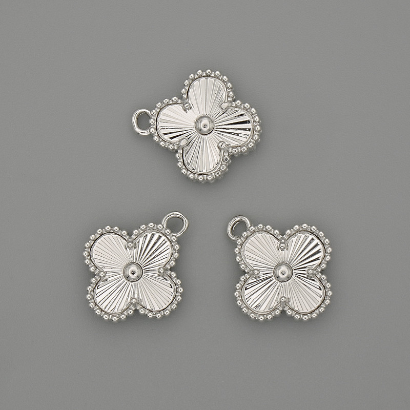 Clover Pendant 14x14mm+-, length 17mm+- silver-tone metal