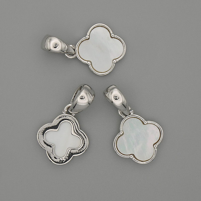 Mother-of-Pearl Clover Pendant 14x14mm+-, Length 24mm+- Silver-Tone Metal