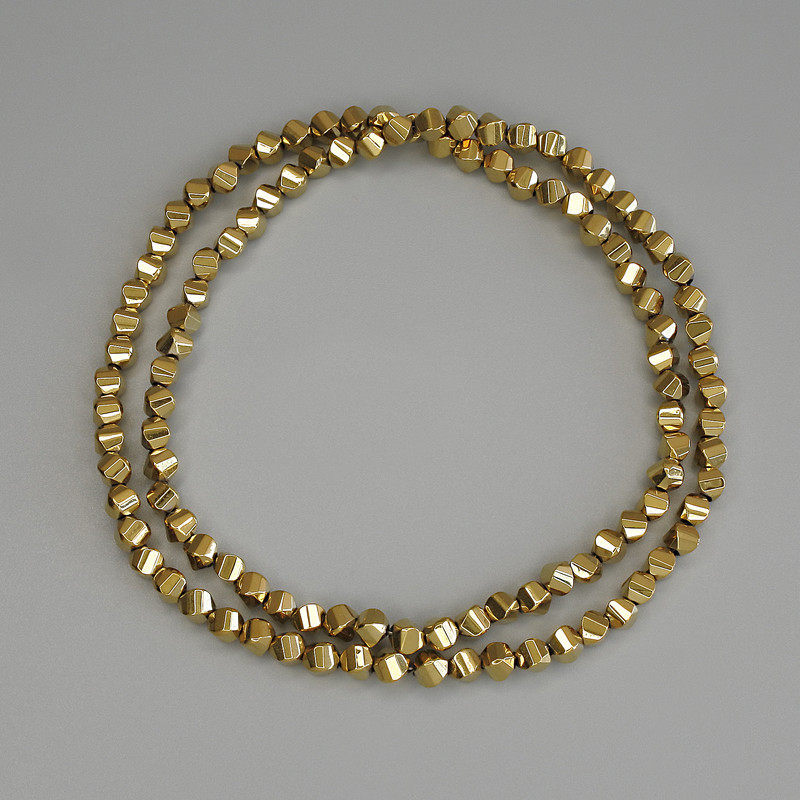 Hematite beads gold colour diamond shape 4x4mm± on a thread, length 40cm+