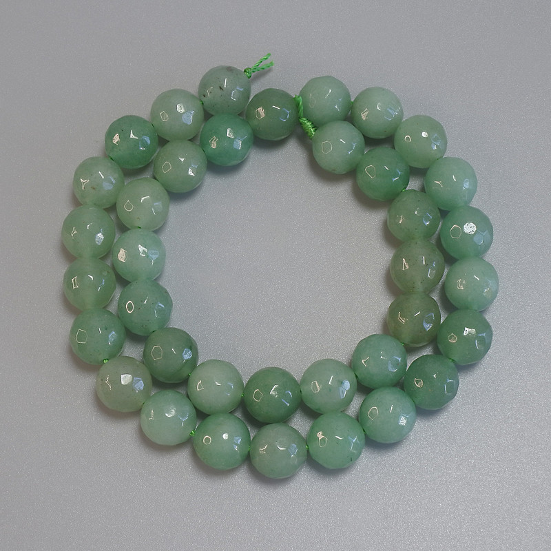Nephrite Beads faceted round 10mm, length 38cm on thread