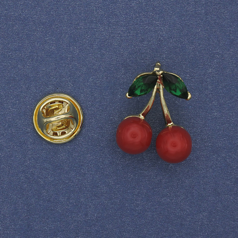 Cherries Brooch, red and green enamel, gold-tone metal 20x16mm+