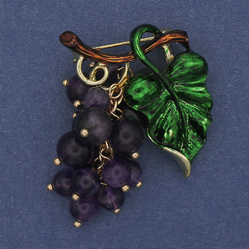 Brooch Pendant Grapes with Amethyst Beads and Green Enamel, Gold-toned Metal 36x40mm