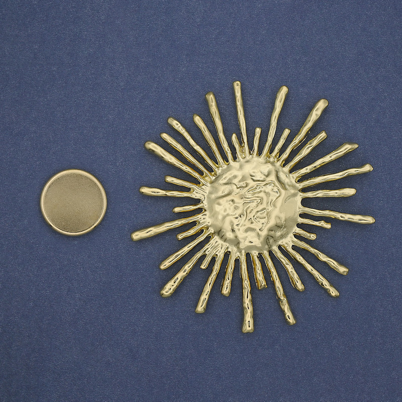 Magnetic Brooch Sun Gold-Tone Metal 76mm+
